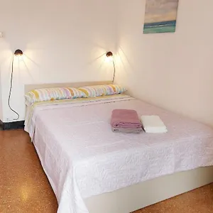 genova-rooms-brignole.hotelitalianriviera.com/